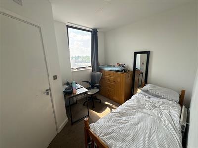 Picture 4